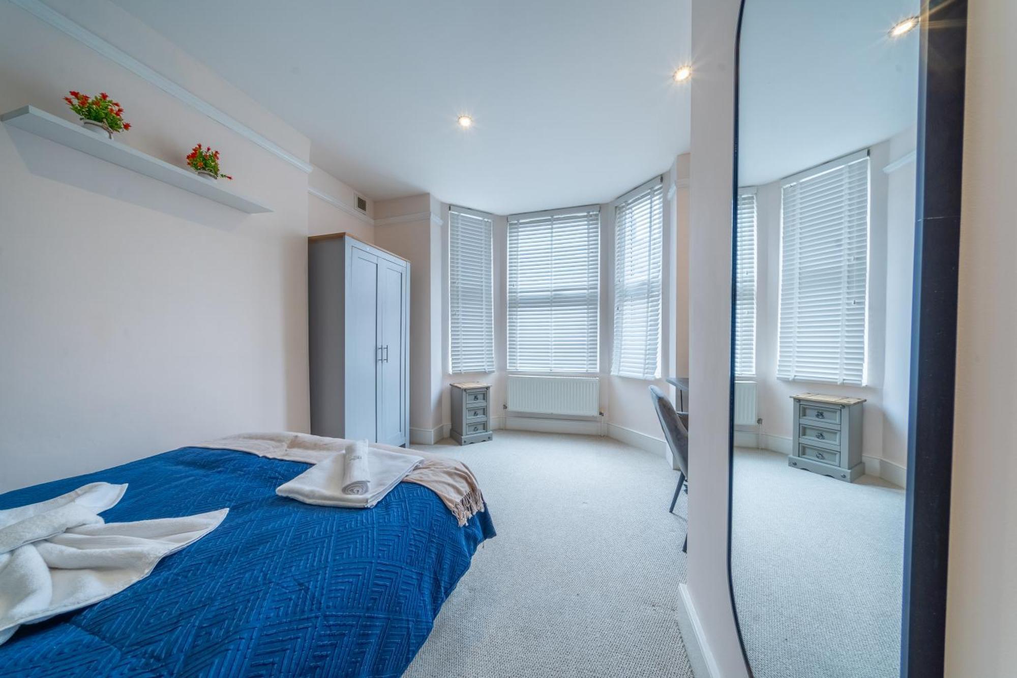 Beautiful 2 Bedroom With Private Garden In Wimbledon - Minutes From Central Londres Exterior foto