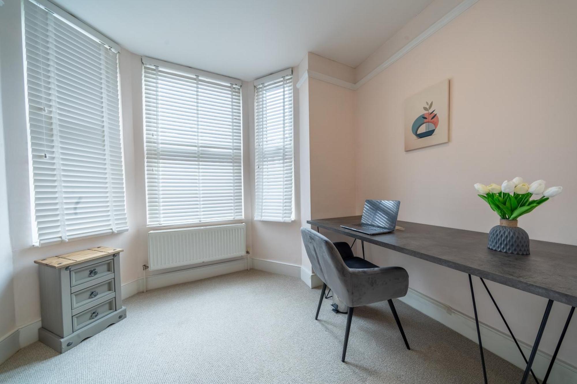 Beautiful 2 Bedroom With Private Garden In Wimbledon - Minutes From Central Londres Exterior foto